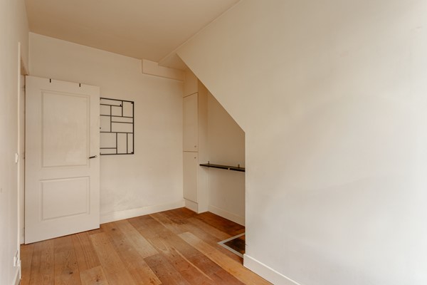 Medium property photo - Hoenderloostraat 94, 2573 RP Den Haag